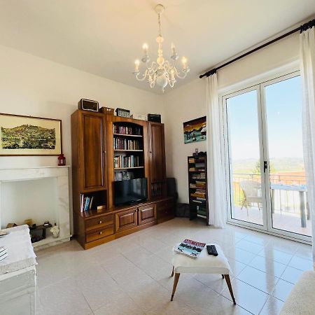 Casa Vacanze Con Vista Panoramica Frassinello Dış mekan fotoğraf
